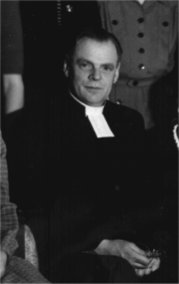 Helge
 Gustaf Elias Pontén 1897-1985